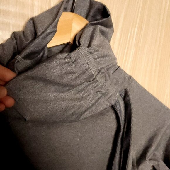 Nike Dri-fit Grey Womens Long Sleeve Turtleneck Activewear Medium - Picture 3 of 7
